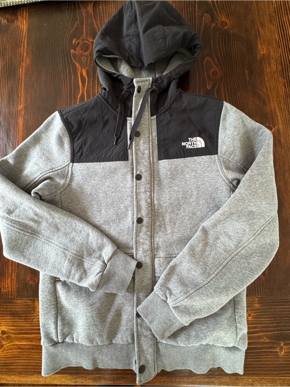 Men’s Medium -The North Face